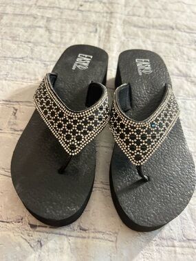 EASY USA BLACK WEDGE FLIPFLOPS RHINESTONES EMBELLISHED STRAPS EVA SOLE